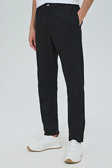 Брюки черного цвета