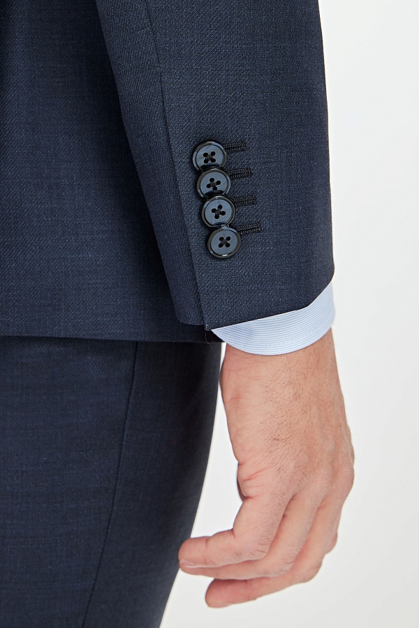 Серо-синий костюм