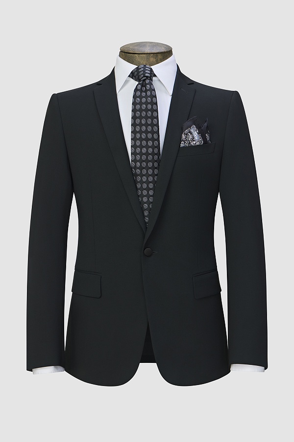 Черный костюм-смокинг со съемными лацканами