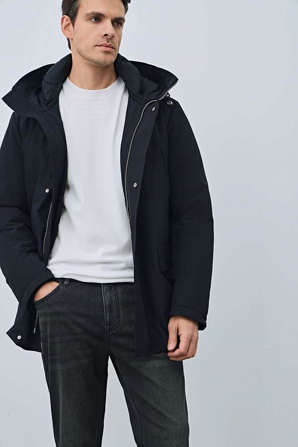 Пуховик с капюшоном, иссиня-черный