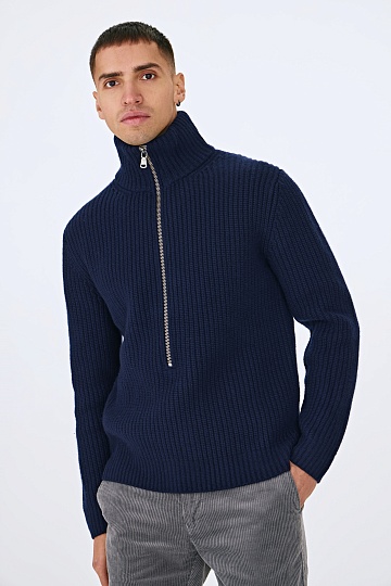 Синий свитер с высоким горлом на молнии