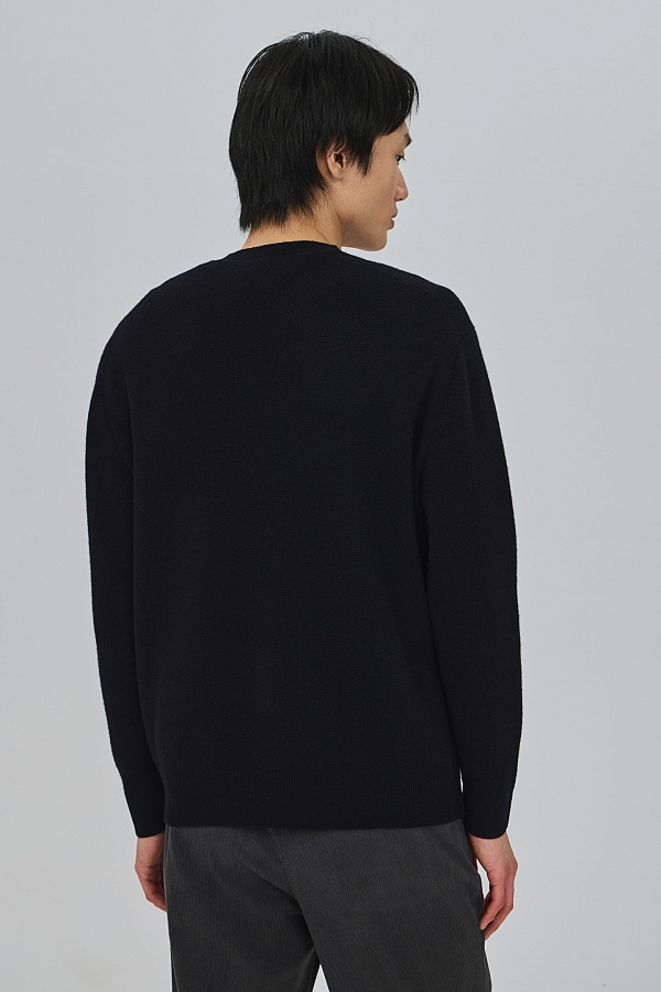 Черный шерстяной джемпер