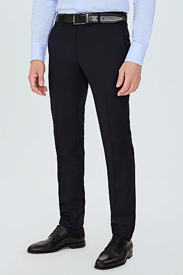 Однотонные черные брюки