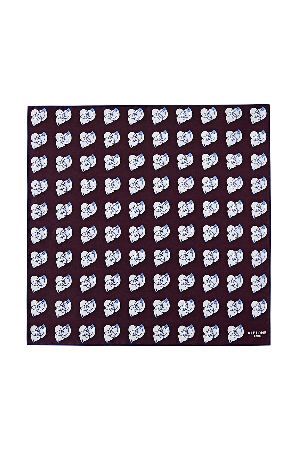 Темно-фиолетовый платок с узором цветы