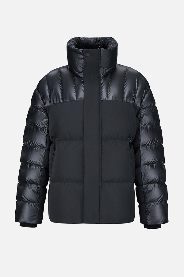 Черный пуховик с отстегивающимися рукавами