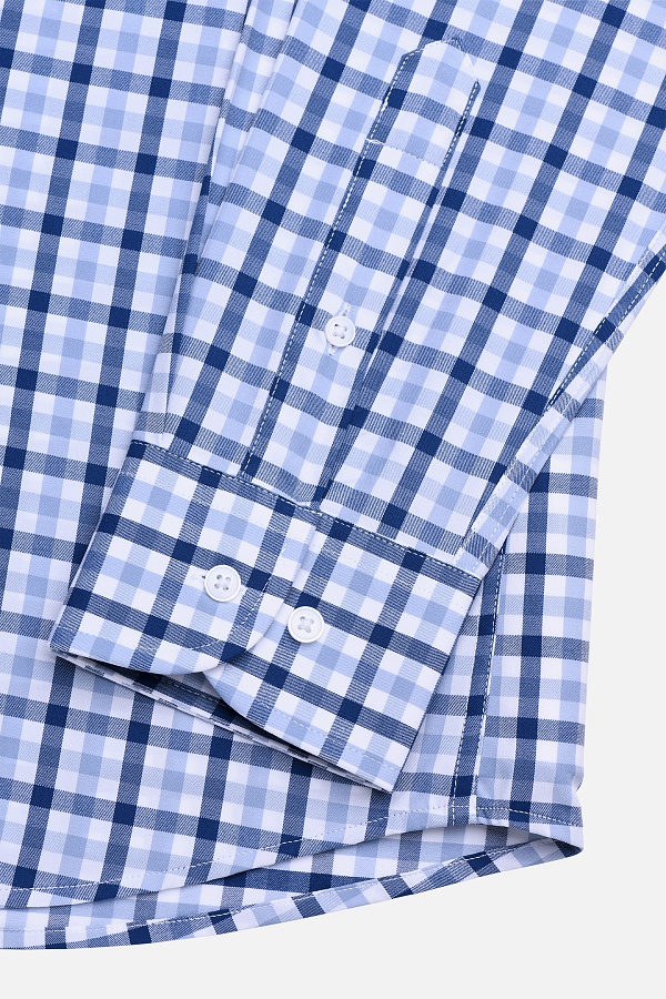 Рубашка в синюю клетку