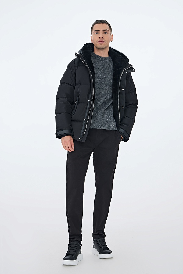 Черная пуховая куртка ADRIAN с капюшоном из натуральной овчины