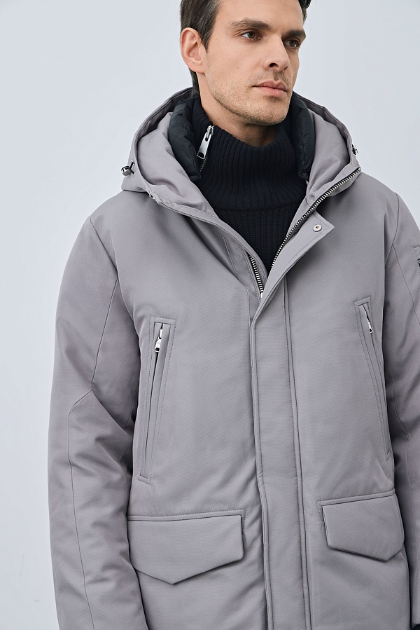 Парка светло-серого цвета