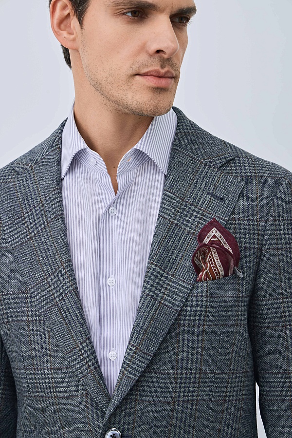 Серый пиджак из шерсти в коричнево-синюю клетку