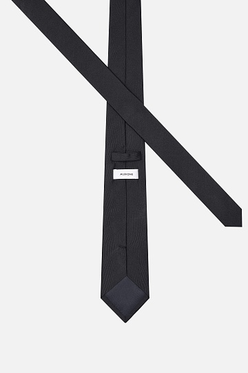 Галстук черного цвета