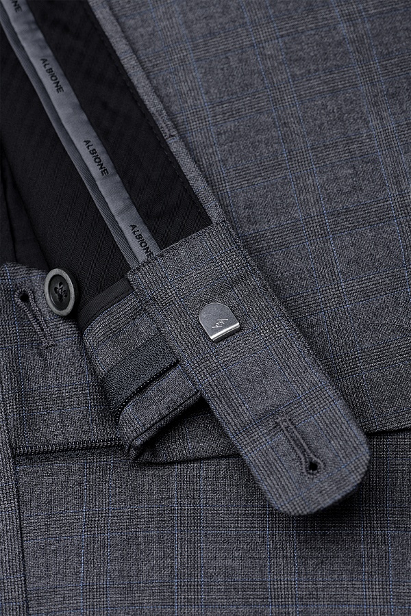 Брюки серого цвета