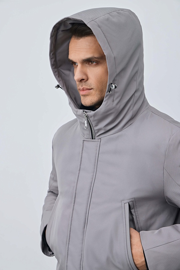 Парка светло-серого цвета