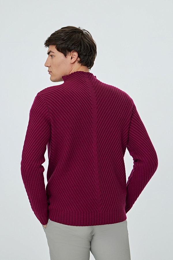 Бордовый свитер с воротником стойкой на молнии