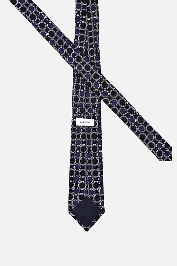 Черный галстук с узором кольца