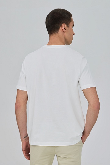 Футболка белого цвета