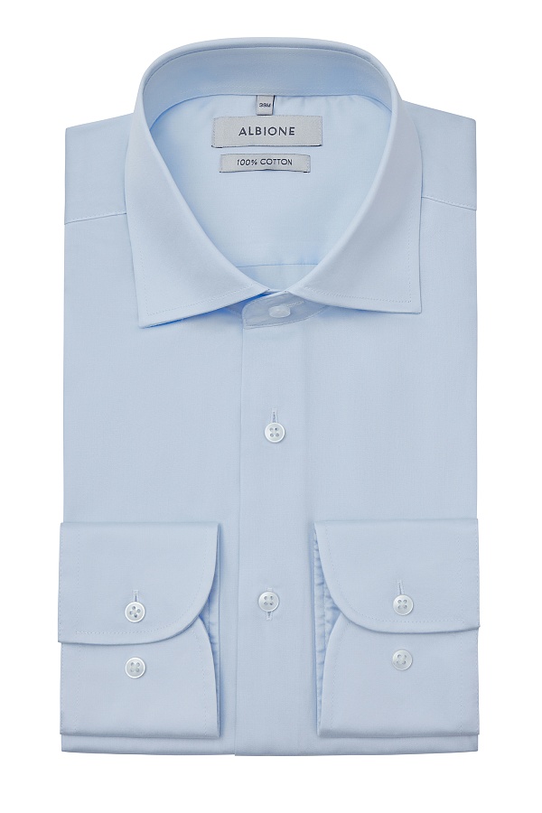 Нежно-голубая сорочка