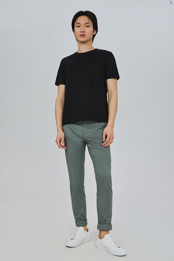 Черная базовая футболка