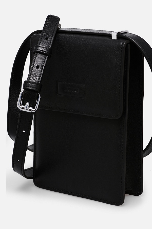 Сумка кросс-боди черного цвета