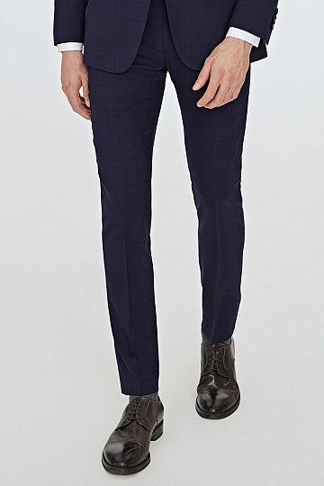 Брюки в темно-фиолетовую клетку