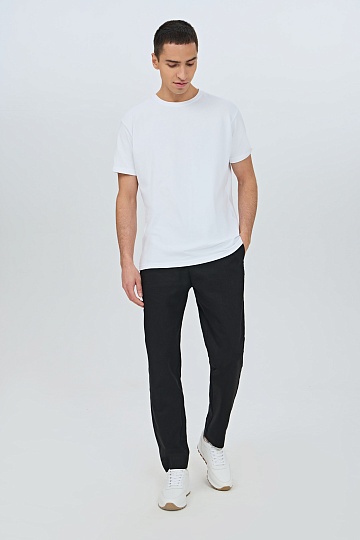 Брюки черного цвета