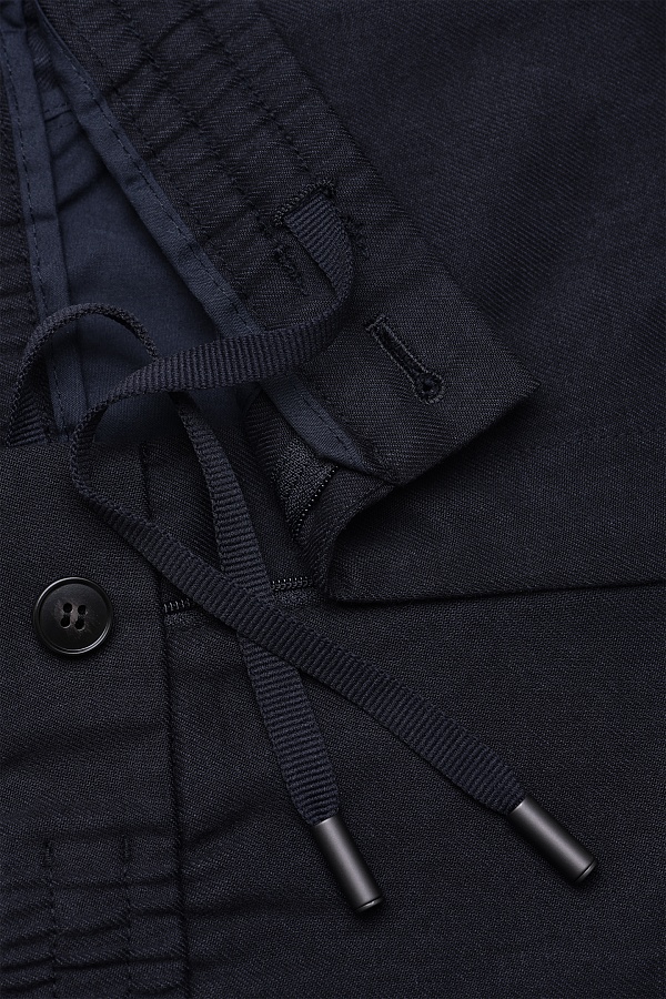 Темно-синие брюки