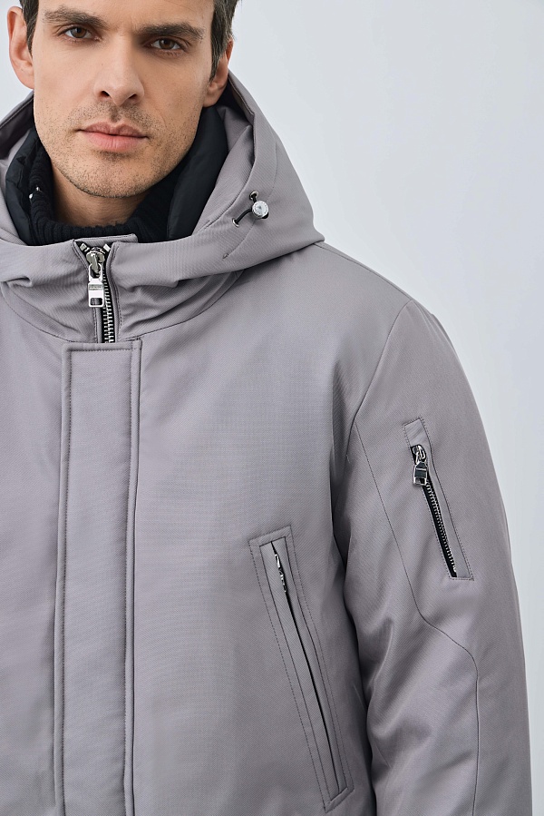 Парка светло-серого цвета