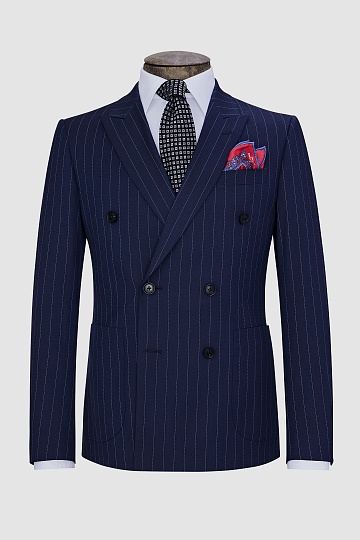 Темно-синий двубортный костюм в полоску