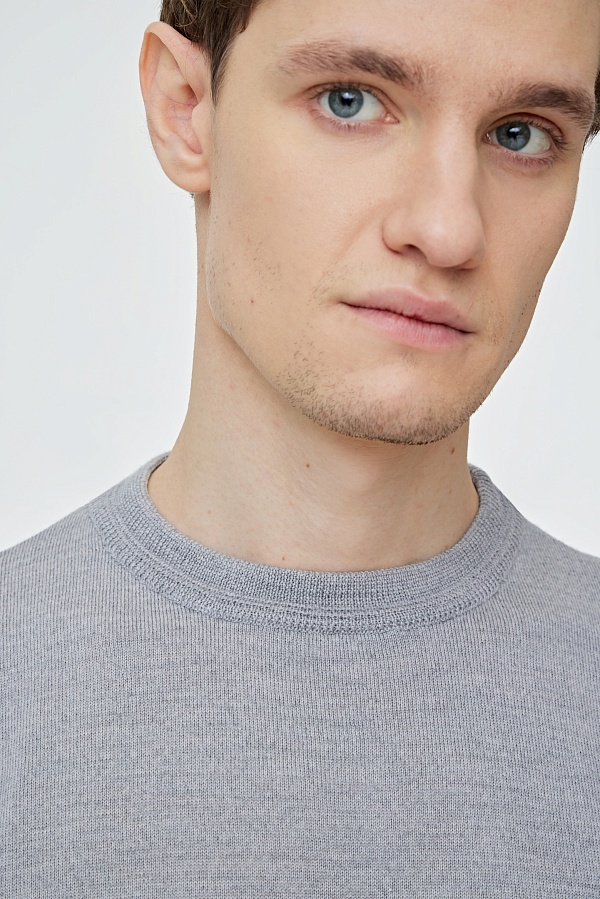 Джемпер серого цвета из шерсти