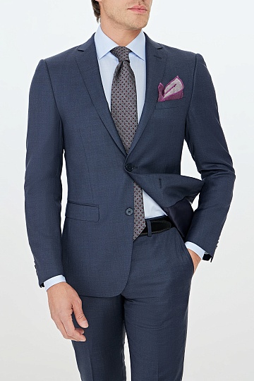 Серо-синий костюм