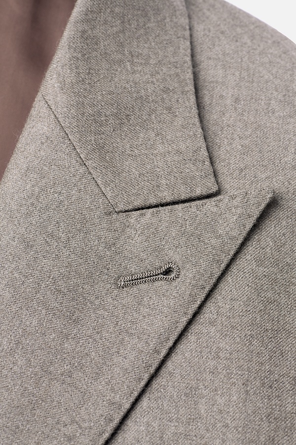 Пиджак коричневого цвета