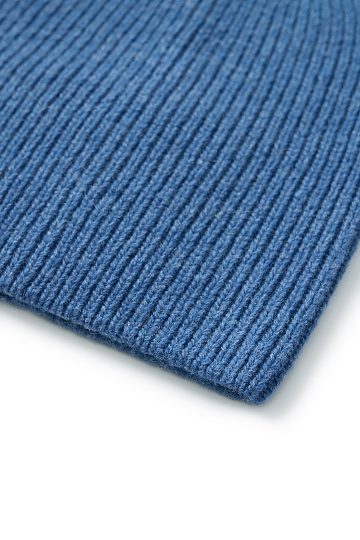 Синяя шапка c кашемиром