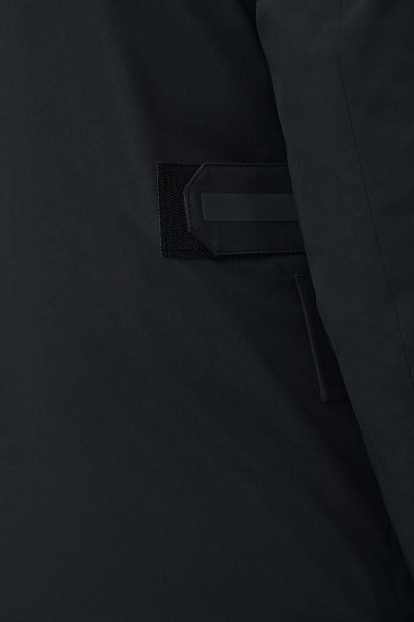 Пуховик с капюшоном, черный