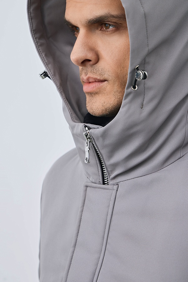 Парка светло-серого цвета