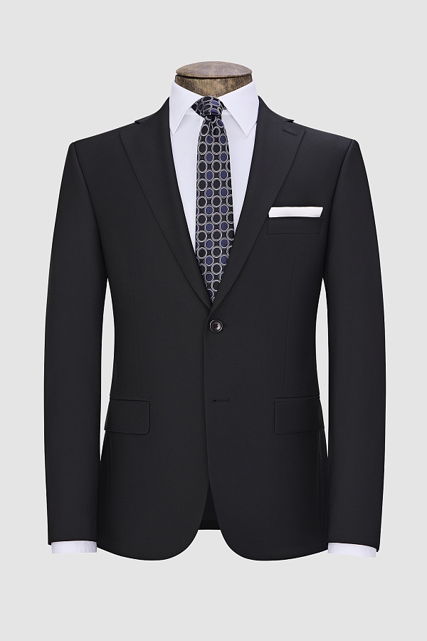 Однотонный черный костюм