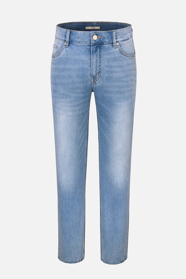 Голубые прямые джинсы