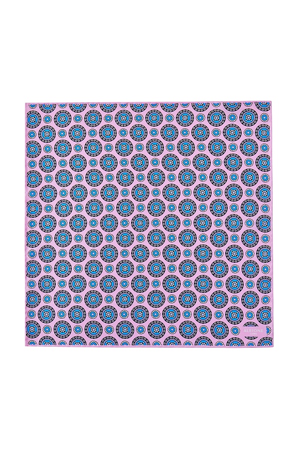 Бледно-розовый платок с узором круги