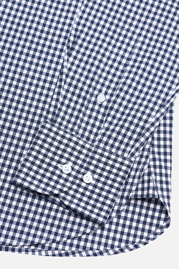 Рубашка в мелкую клетку