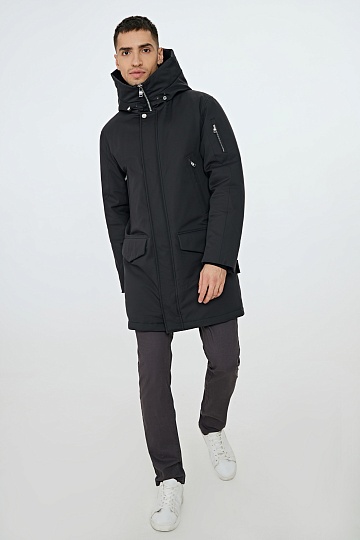 Черная пуховая куртка с капюшоном