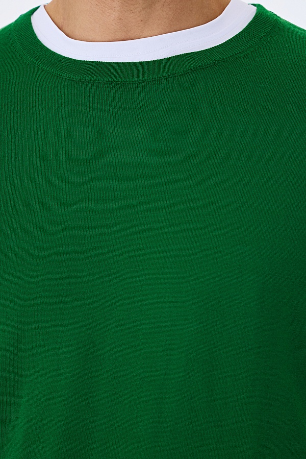 Зеленый джемпер из шерсти