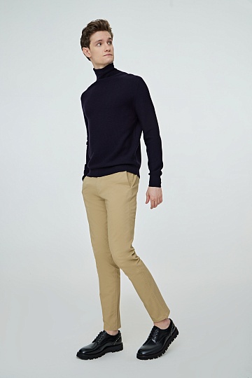 Джемпер темно-синего цвета