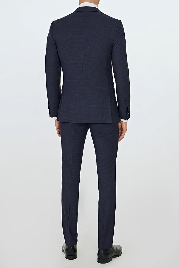 Серо-синий костюм в клетку