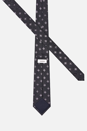 Стильный галстук в ромб