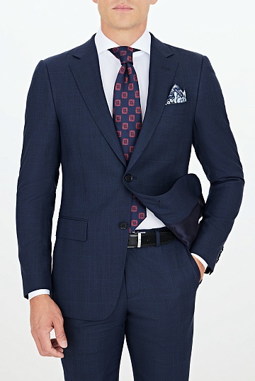 Темно-синий костюм из шерсти