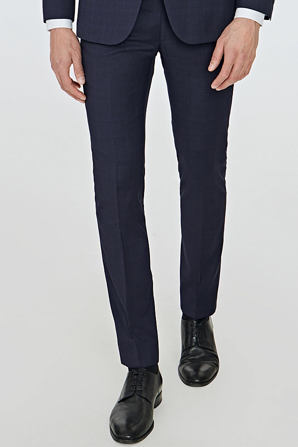 Серо-синие брюки в клетку