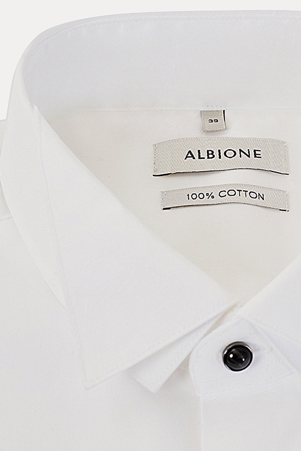 Белая сорочка под бабочку