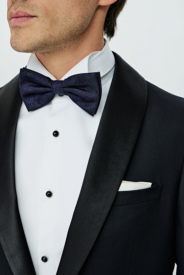 Черный смокинг со съемными лацканами