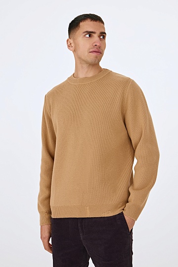 Горчичный джемпер с рваным эффектом