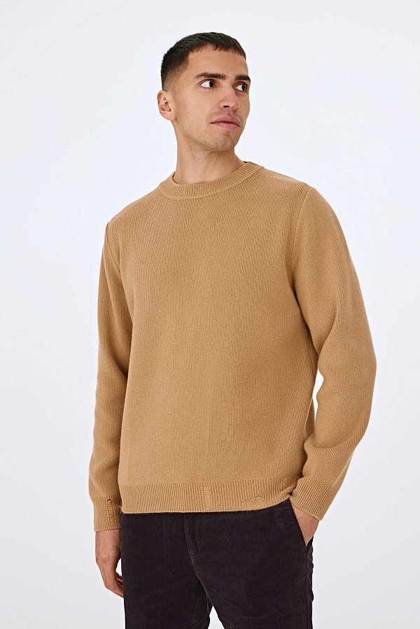 Горчичный джемпер с рваным эффектом