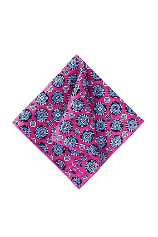 Розовый платок с узором круги