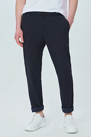 Темно-синие брюки